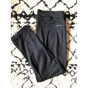 Nike Cropped Dri Fit Leggings